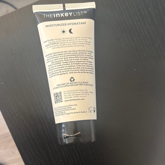 The Inkey List Black and White PHA Exfoliating and Hydrating Body Water Cream - Picture 6 of 6